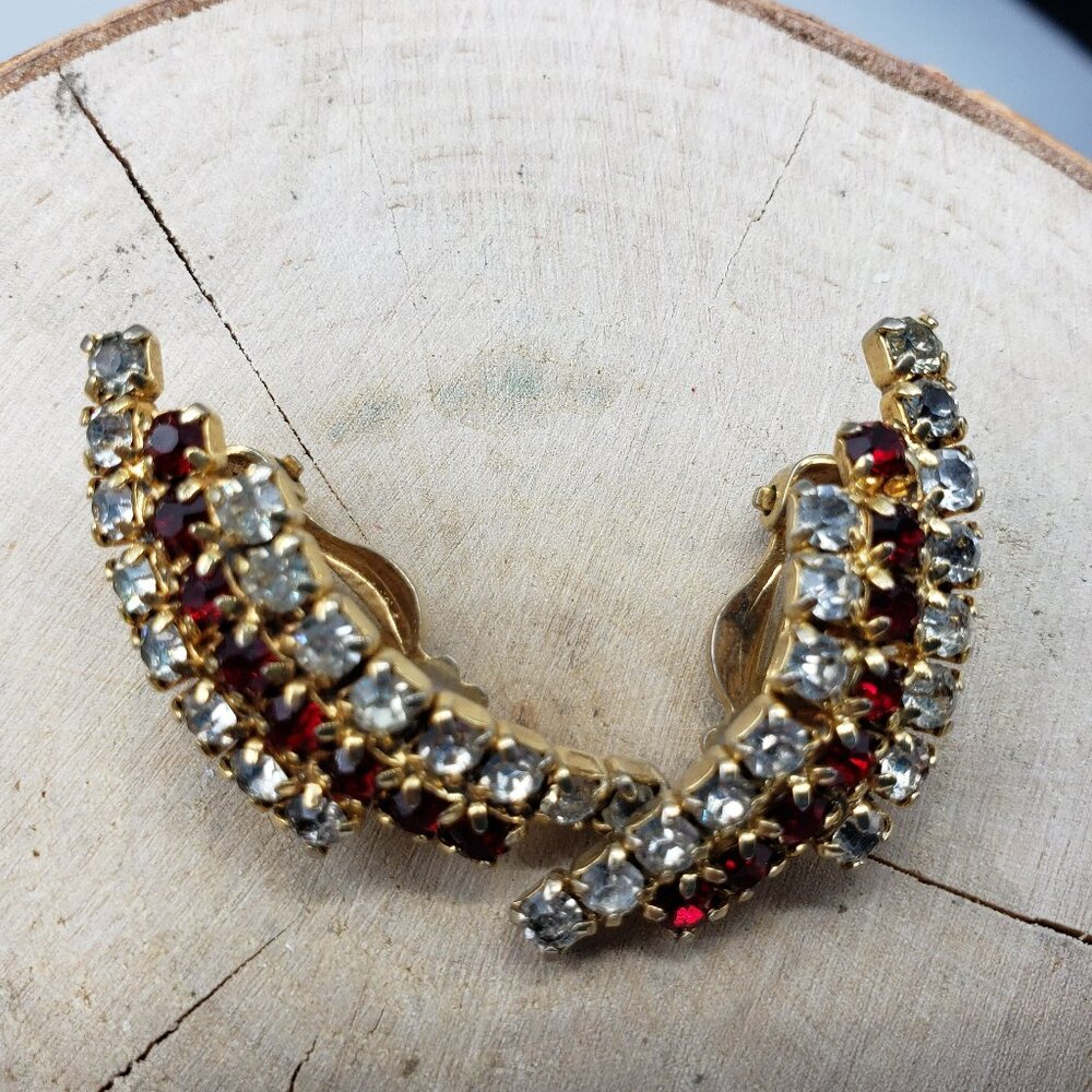 Vintage LaRoca Rhinestone Earrings Clip Style Signed Red & Clear Half Moon Shape - Picture 2 of 3